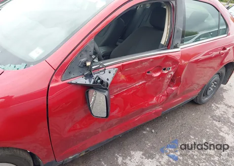 2010 Ford Fusion Se z USA, uszkodzony, nr VIN 3FAHP0HA5AR160149